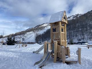 Aire de jeux pour enfants des Verneys