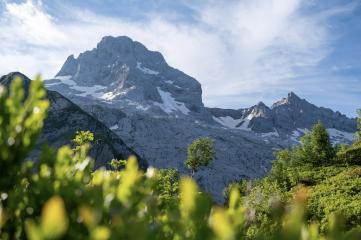 Itinérance pédestre - Massif de Tournette-Aravis GRP® Partie Nord en 4 jours