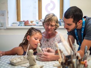 Poterie : ateliers pour adultes et enfants / séance 2h