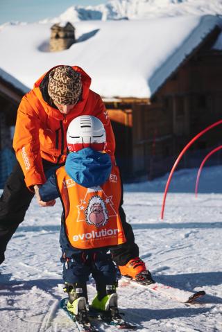 Cours collectifs de ski pour enfants - VILLAGE YETI | Evolution 2