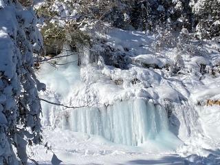 Circuit des cascades de glace, sur les trace du loup