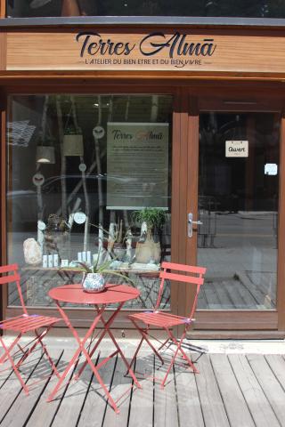 Bien-être - Massages & Soins énergétiques Julie Chalvin thérapeute