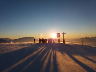 Ski au coucher du soleil 2800