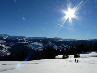 Journée en raquettes à neige entre Aravis et Beauforatin