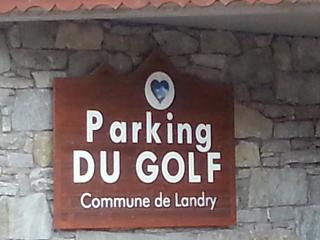 Parking couvert du Golf