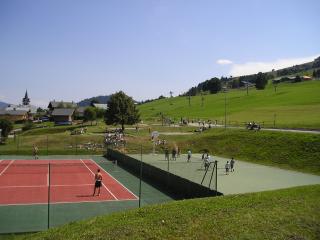 Terrain de tennis