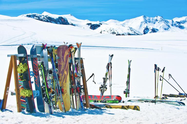 Comment bien entretenir ses skis pour cet hiver ?