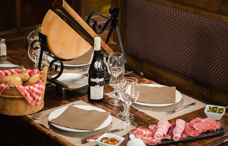 Où bien manger à Morzine en hiver ? Le guide gourmand pour se régaler après le ski