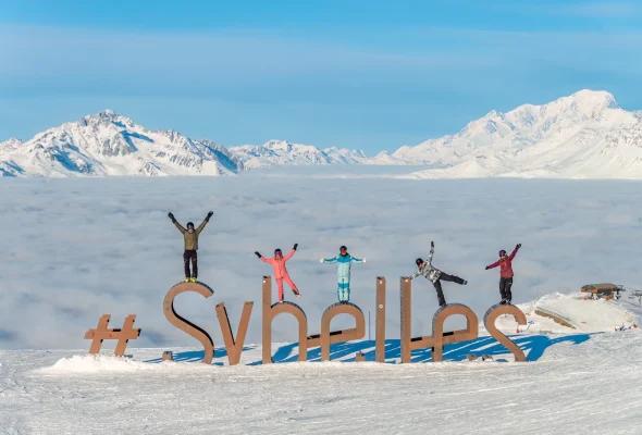 Ski en famille sous le soleil des Sybelles