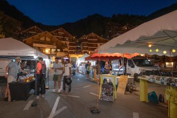 Marché Artisanal en nocturne et Braderie des commerçants