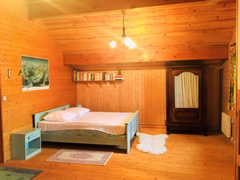 Rent in ski resort 4 room triplex chalet 8 people - Chalet l'Agnelin - Albiez Montrond - Bedroom