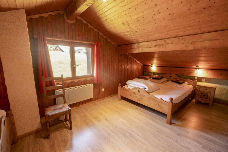 Rent in ski resort 7 room duplex chalet 14 people - Gîte Perce-Neige - Albiez Montrond - Cabin