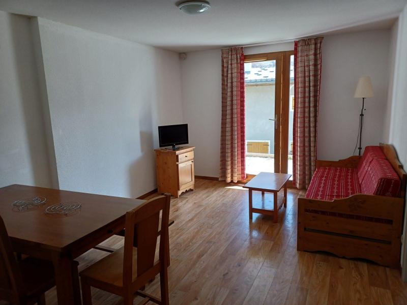 Rent in ski resort 2 room apartment 4 people (B202) - Le Hameau des Aiguilles - Albiez Montrond - Living room