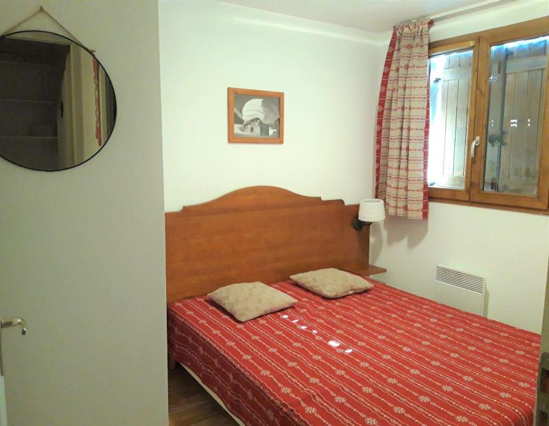 Rent in ski resort 2 room apartment sleeping corner 4 people (B111) - Le Hameau des Aiguilles - Albiez Montrond - Bedroom