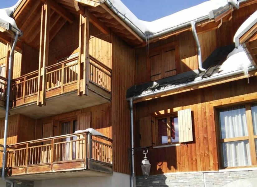 Rent in ski resort 2 room apartment 4 people (A101) - Le Hameau des Aiguilles - Albiez Montrond - Winter outside