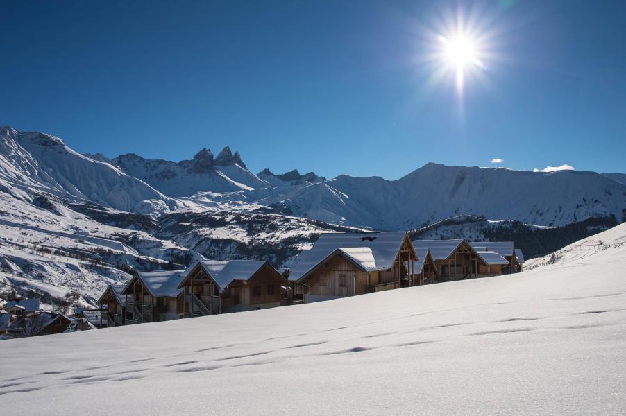 Аренда на лыжном курорте Les Chalets du Hameau des Aiguilles - Albiez Montrond - зимой под открытым небом