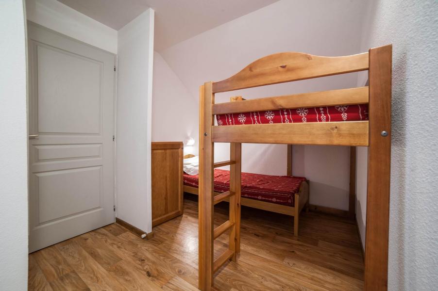 Rent in ski resort Les Chalets du Hameau des Aiguilles - Albiez Montrond - Bunk beds