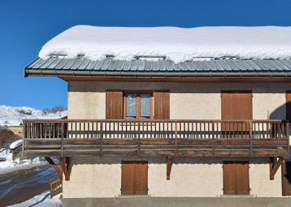 Аренда жилья Albiez Montrond : Chalet le Mont Emy зима