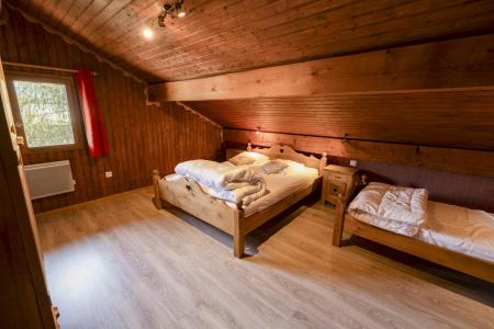 Rent in ski resort 7 room duplex chalet 14 people - Gîte Perce-Neige - Albiez Montrond - Cabin