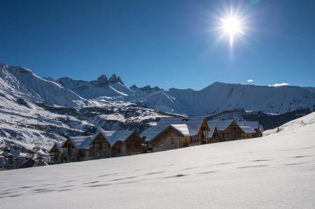 Wynajem na narty Les Chalets du Hameau des Aiguilles - Albiez Montrond - Zima na zewnątrz