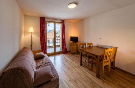 Rent in ski resort Les Chalets du Hameau des Aiguilles - Albiez Montrond - Living room