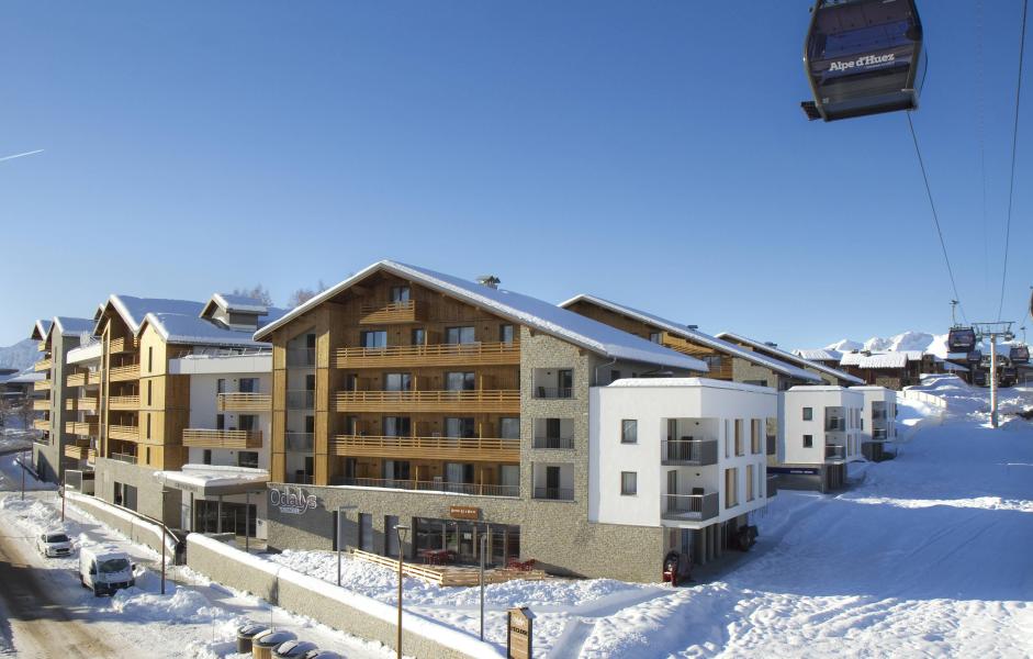 Holiday in mountain resort Appart'Hôtel Prestige Odalys L'Eclose - Alpe d'Huez - Winter outside