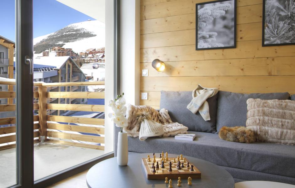 Rent in ski resort Appart'Hôtel Prestige Odalys L'Eclose - Alpe d'Huez - Living area