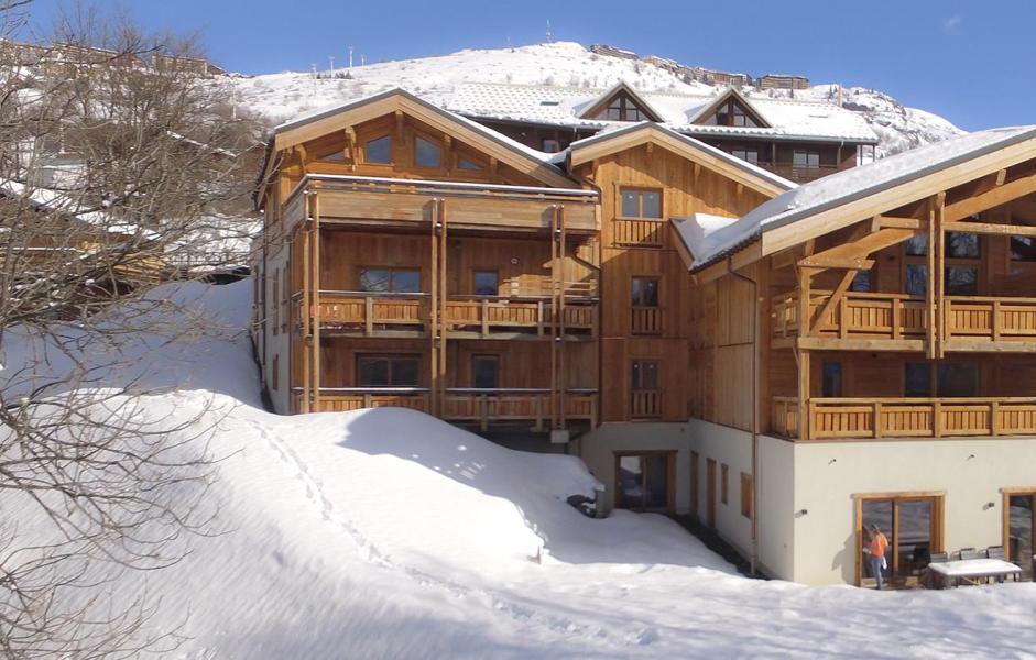 Vacances en montagne Chalet De Sarenne - Alpe d'Huez - Extérieur hiver
