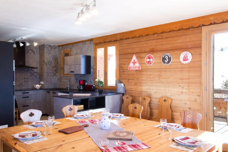Rent in ski resort Chalet des Neiges - Alpe d'Huez - Dining area