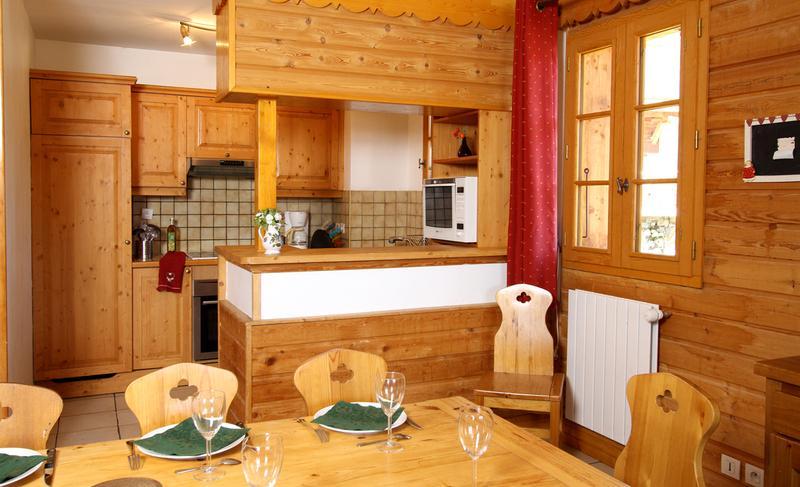 Rent in ski resort Chalet des Neiges - Alpe d'Huez - Open-plan kitchen