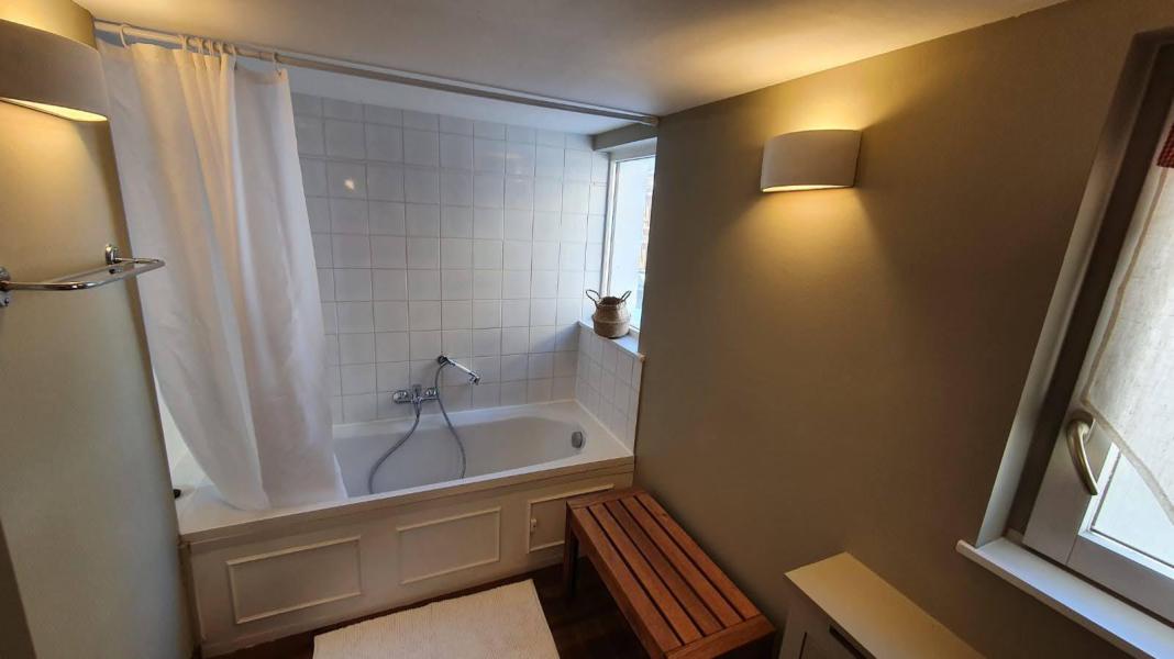 Ski verhuur Chalet le Vieux Logis - Alpe d'Huez - Badkamer