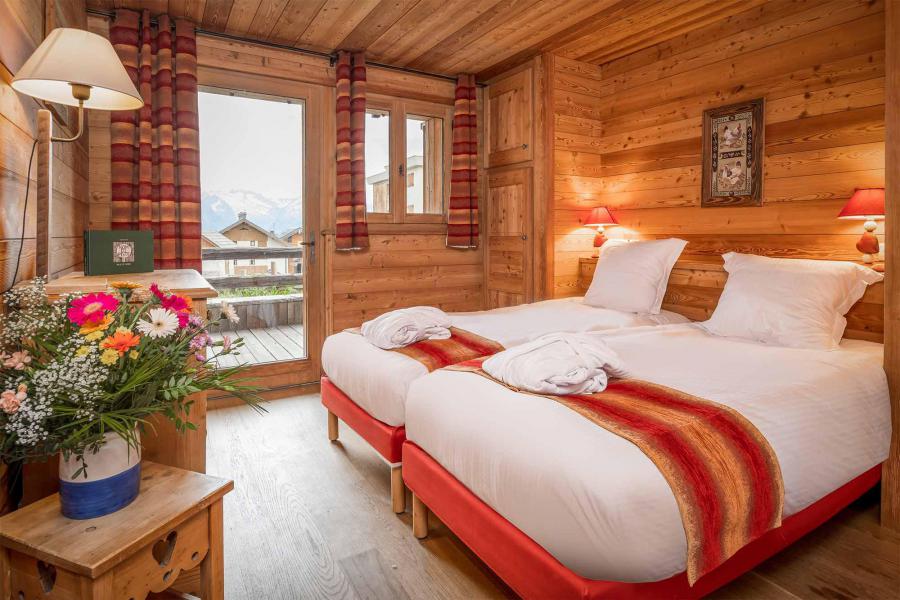 Rent in ski resort Chalet Lièvre Blanc - Alpe d'Huez - Bedroom
