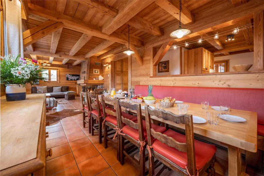 Rent in ski resort Chalet Marmotte - Alpe d'Huez - Dining area