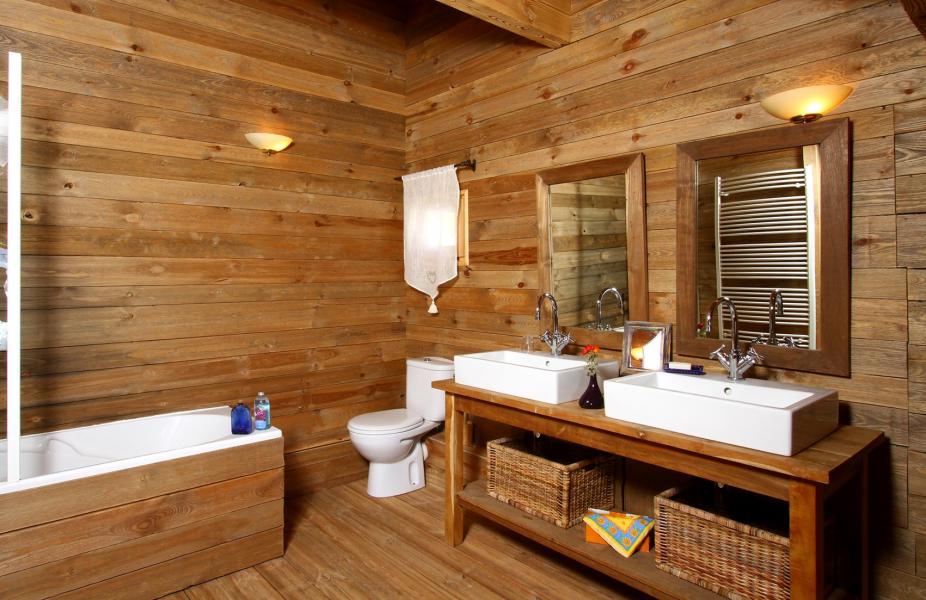 Rent in ski resort Chalet Mélusine - Alpe d'Huez - Bathroom