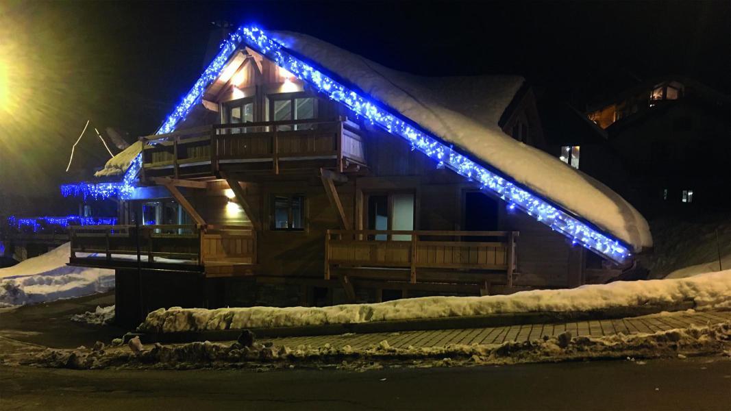 Rent in ski resort Chalet Nightingale - Alpe d'Huez - Winter outside
