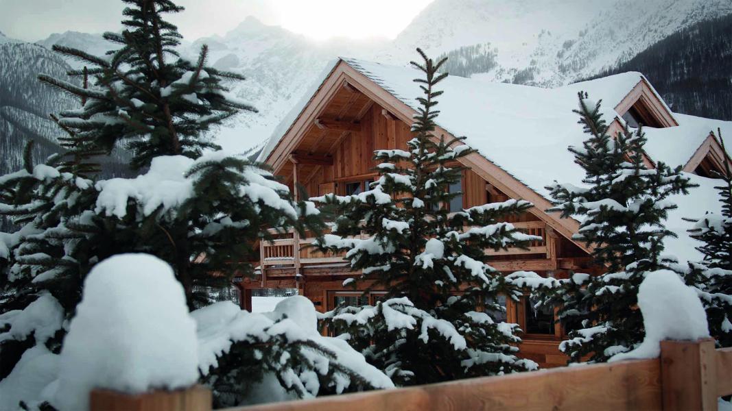 Vacances en montagne Chalet Nightingale - Alpe d'Huez - Extérieur hiver