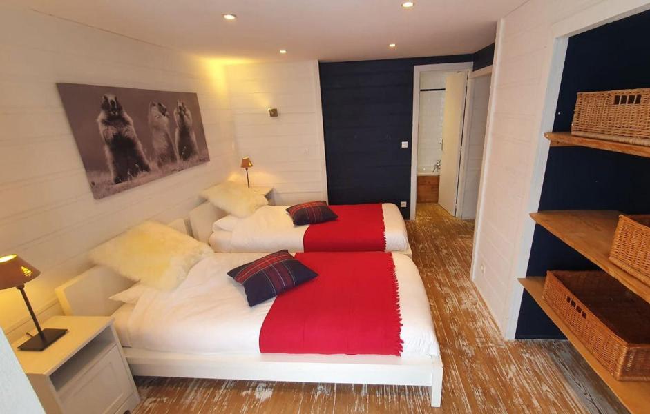 Rent in ski resort 9 room chalet 15 people - Chalet Vieux Logis - Alpe d'Huez - Bedroom