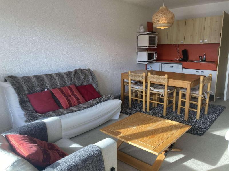 Rent in ski resort 2 room apartment 6 people (E2) - D'ARTAGNAN - Alpe d'Huez - Living room