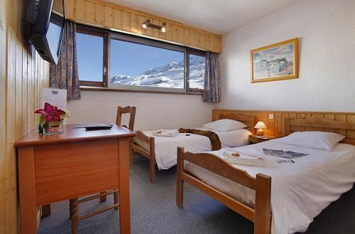Ski verhuur Hôtel Eliova le Chaix - Alpe d'Huez - Kamer
