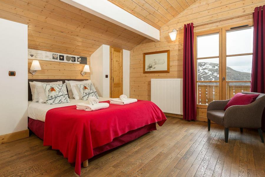 Rent in ski resort Les Chalets de l'Altiport - Alpe d'Huez - Bedroom