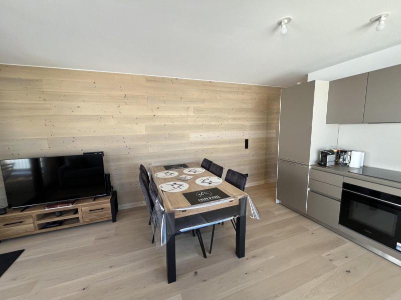 Ski verhuur Appartement 2 kabine kamers 4 personen (C24) - PHOENIX C - Alpe d'Huez - Woonkamer