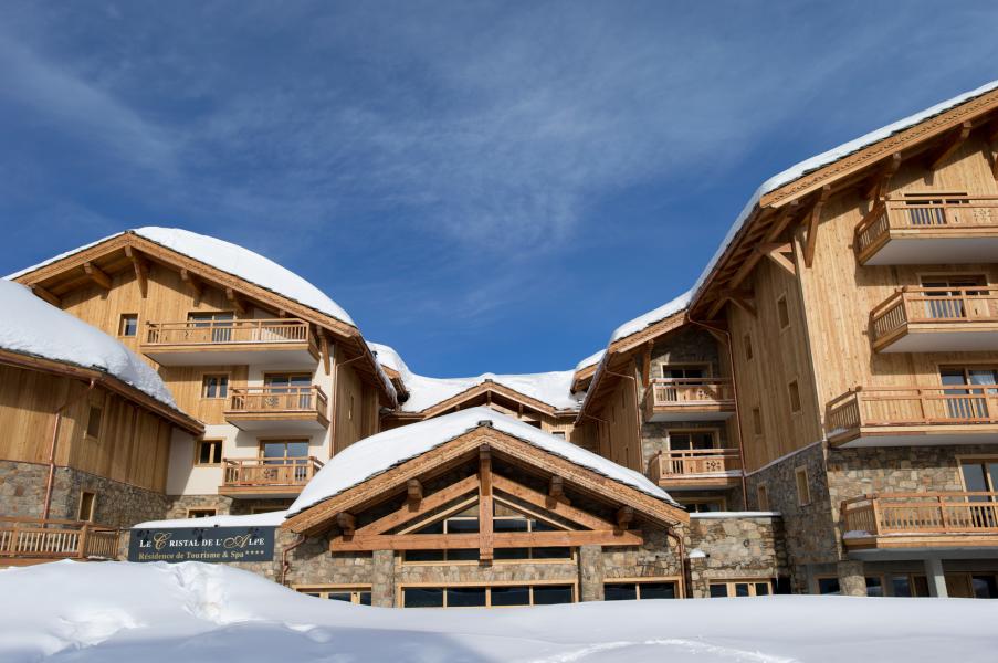 Rent in ski resort Résidence CGH le Cristal de l'Alpe - Alpe d'Huez - Winter outside
