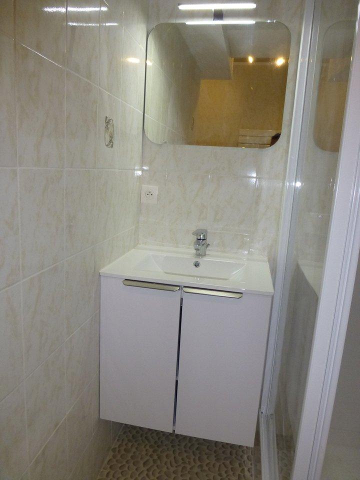 Rent in ski resort Studio 4 people (O1) - Résidence la Ménandière - Alpe d'Huez - Shower room