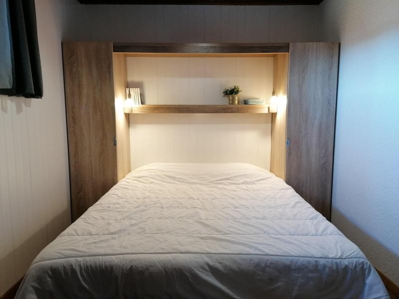Rent in ski resort 2 room apartment sleeping corner 6 people (K2) - Résidence le Montana - Alpe d'Huez - Bedroom