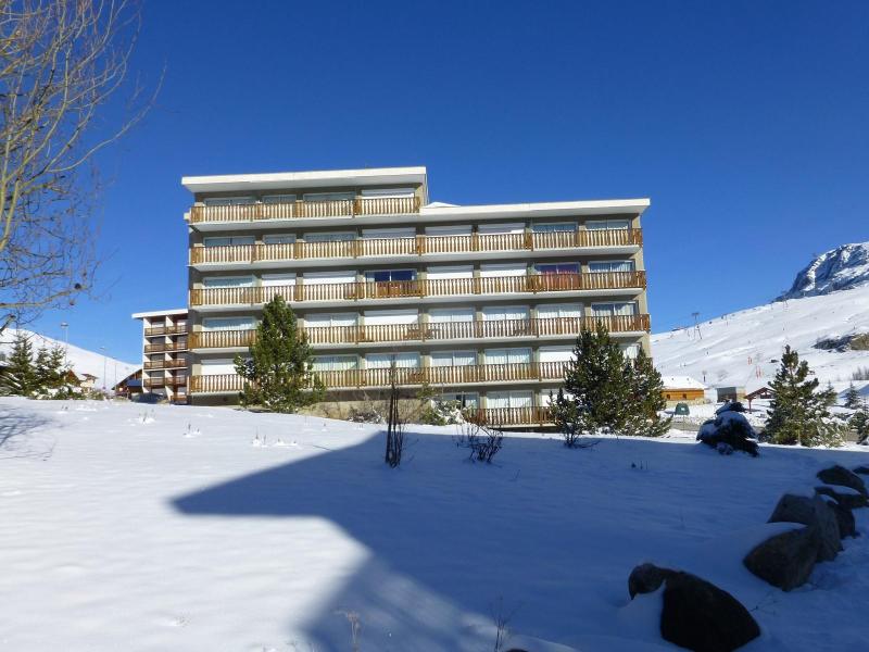 Ski verhuur Résidence le Montana - Alpe d'Huez - Buiten winter