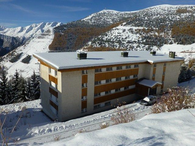 Holiday in mountain resort 3 room apartment 6 people (E4) - Résidence le Panoramique - Alpe d'Huez - Winter outside