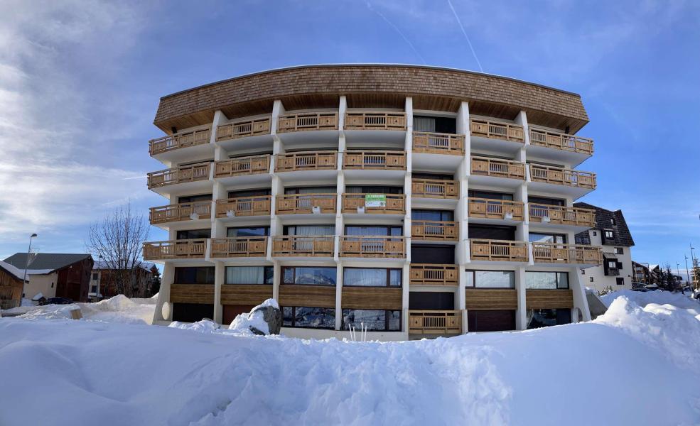 Rent in ski resort Résidence le Président - Alpe d'Huez - Winter outside