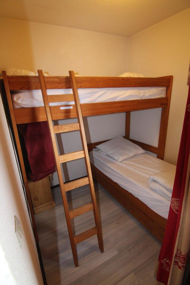 Skiverleih 2-Zimmer-Appartment für 4 Personen (122) - Résidence les 4 Soleils - Alpe d'Huez - Offener Schlafbereich