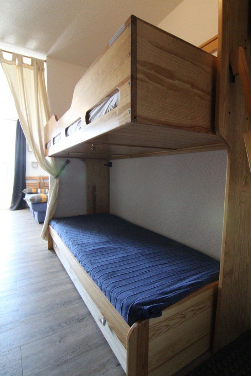 Rent in ski resort Studio sleeping corner 4 people (113) - Résidence Soleil d'Huez - Alpe d'Huez - Apartment