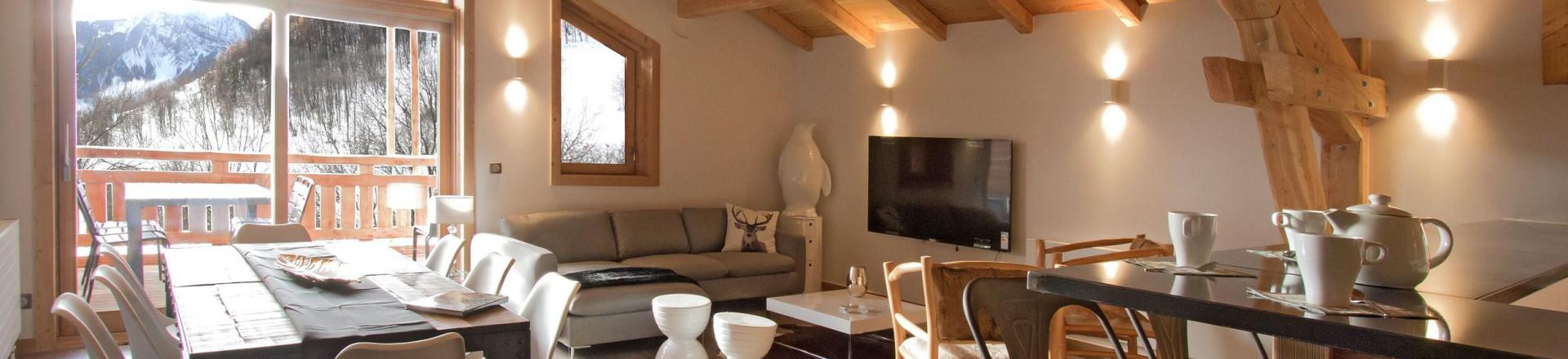 Rent in ski resort Chalet Nuance de Gris - Alpe d'Huez - Dining area